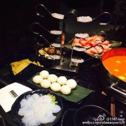 音乐餐厅吃瓜视频素材免费下载,免费素材带你领略美食与娱乐的完美融合