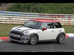 宝马mini爆料视频,惊艳设计与科技革新一网打尽