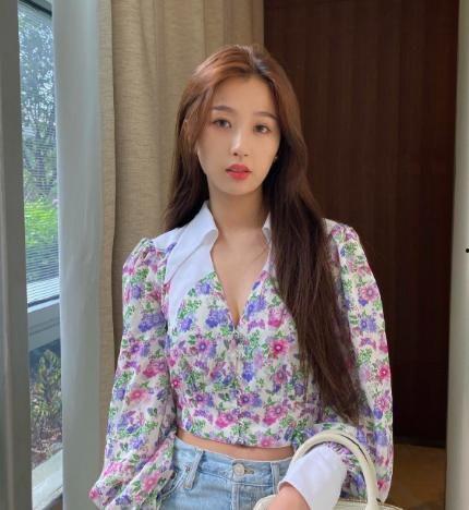 圈内人爆料虞书欣视频,圈内人揭秘真实一面