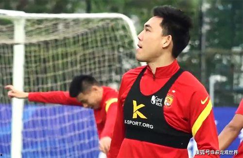 李璇爆料冠军球队主帅视频,冠军球队主帅幕后真相视频曝光