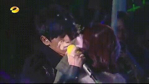 娱乐圈爆料带姓名的小说,揭秘明星A的神秘恋情