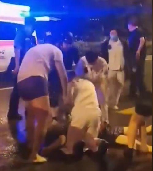 下暴雨视频爆料大全,下暴雨视频爆料大全集锦