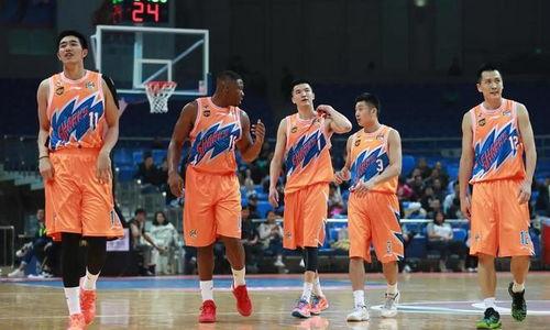 cba最新转会爆料,最新爆料揭示球员转会动向！”