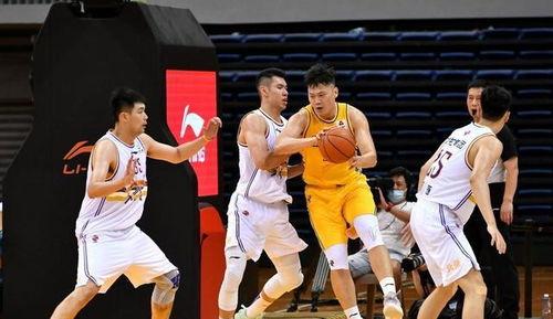 cba最新转会爆料,最新爆料揭示球员转会动向！”