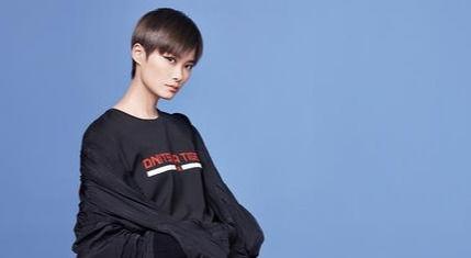 娱乐吃瓜李宇春视频大全,笑料百出，精彩纷呈